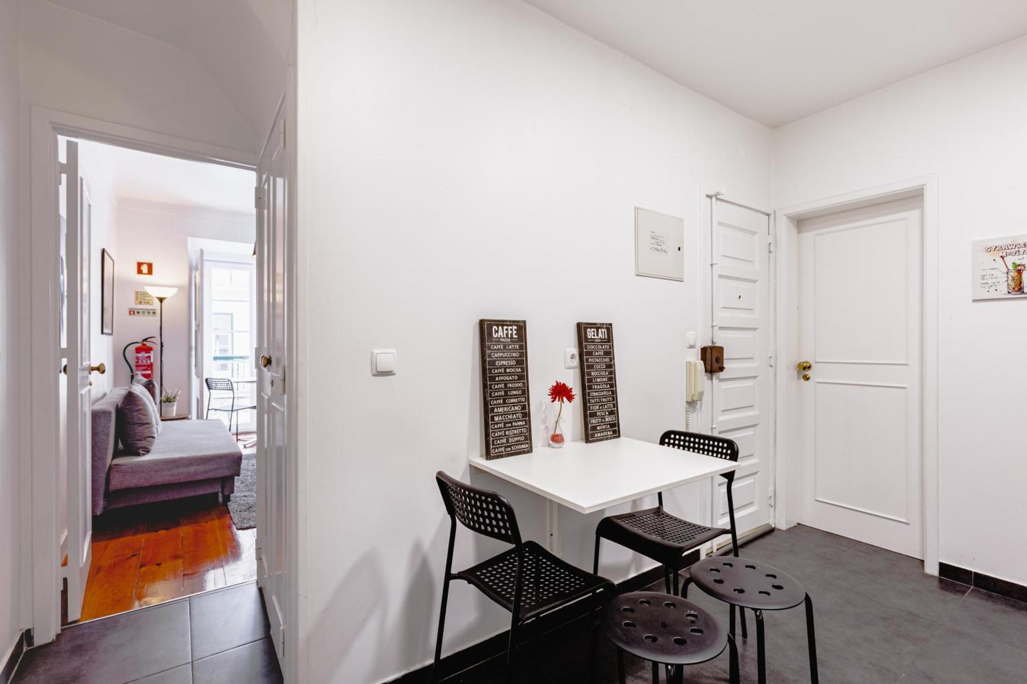 Visit Lisbon 4Fun - Anjos Apartment Exterior photo